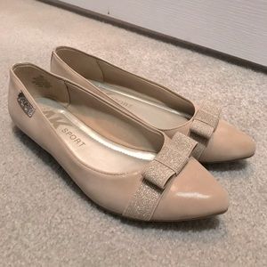 Ann Klein Nude Flats - Women’s size 6